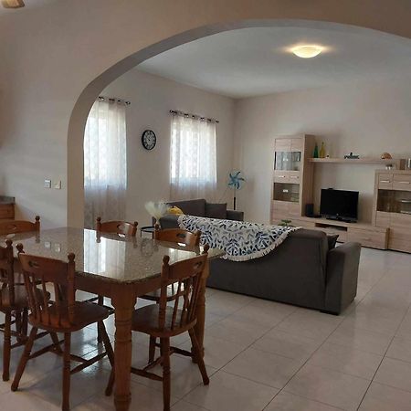 Nr41 Holiday Apartment - Close To Village Centre, Promenade, Shops & Restaurants Marsaxlokk Exterior foto
